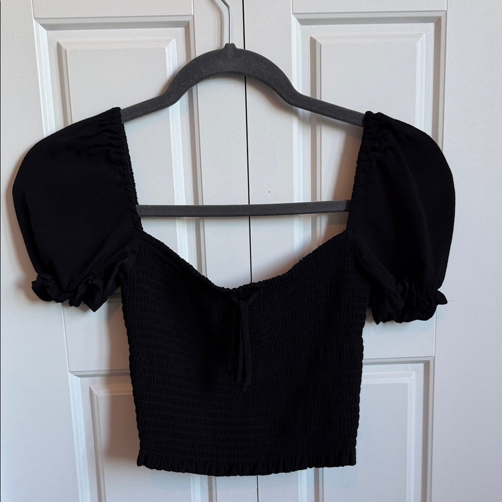 Aritzia Puff Sleeve Smocked Crop Top